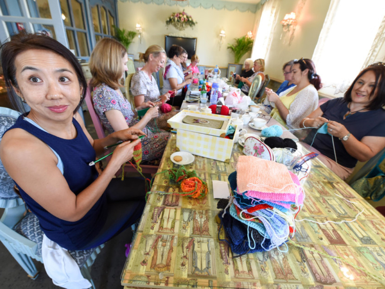 UAE women to knit a world record